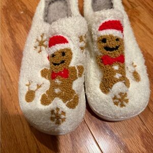 & Other Stories Festive Cream Slippers with Gingerbread Design